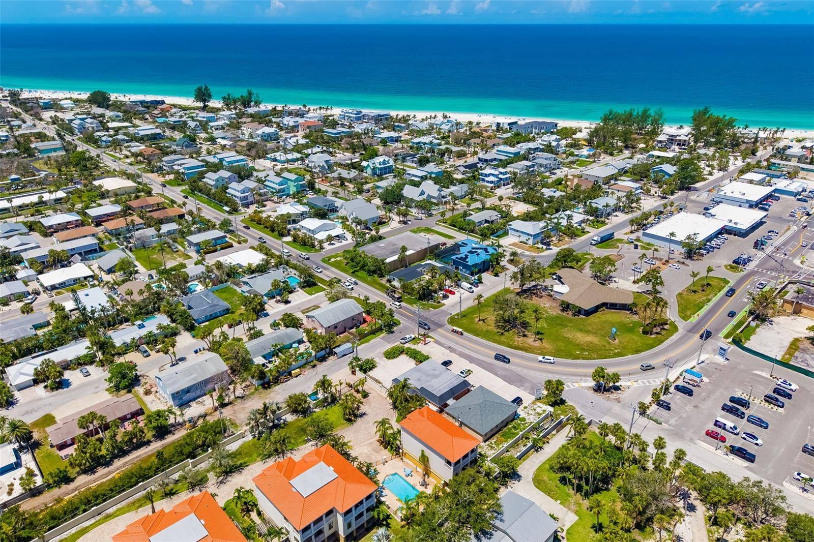 Holmes Beach, FL 34217,202 PEACOCK LN #B