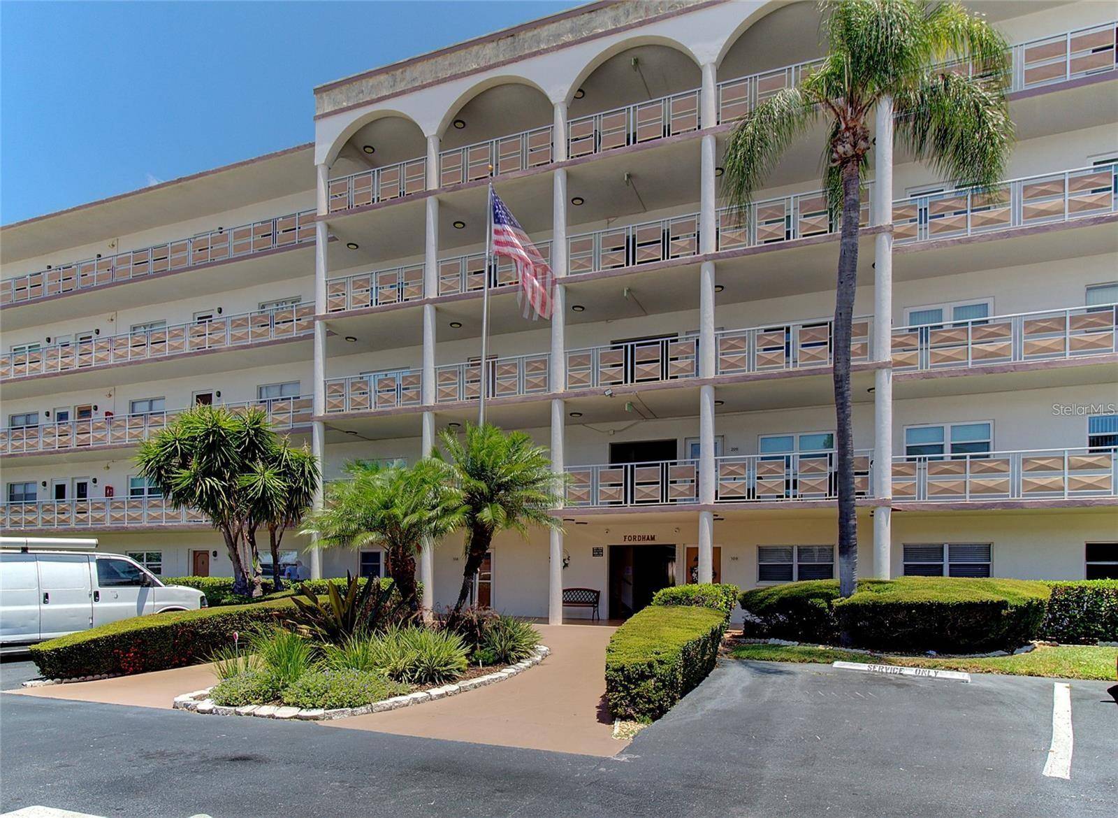 St Petersburg, FL 33709,5603 80TH ST N #103