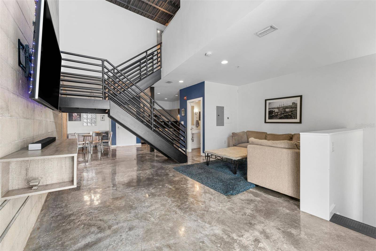Tampa, FL 33611,5008 S MACDILL AVE #16