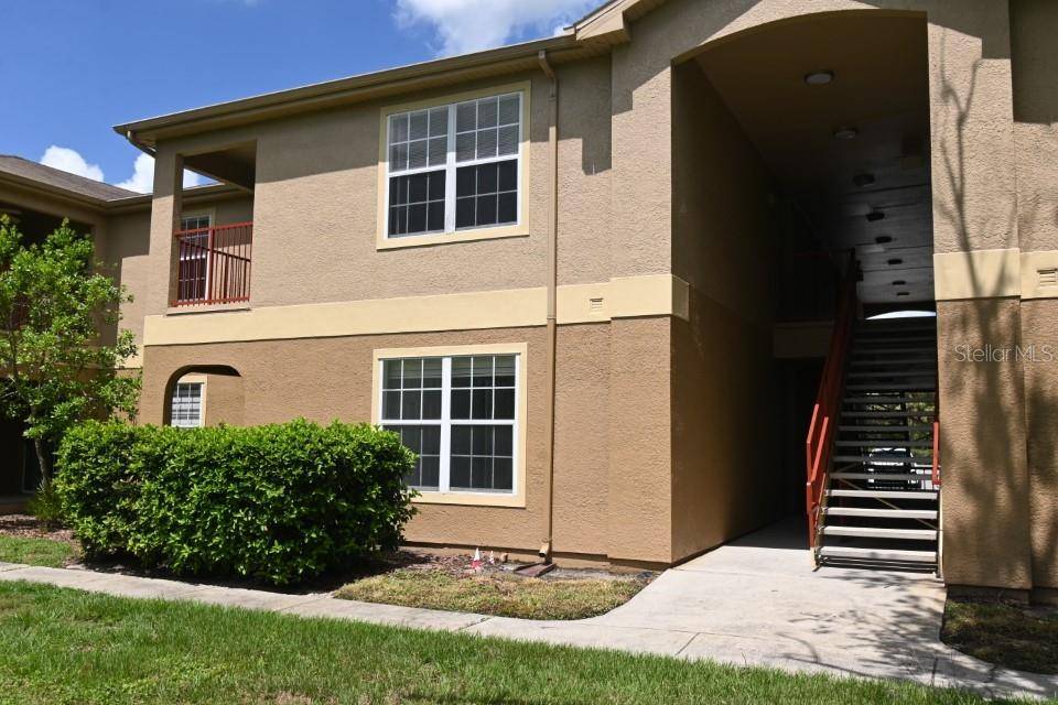 Zephyrhills, FL 33541,5908 BRICKLEBERRY LN #206