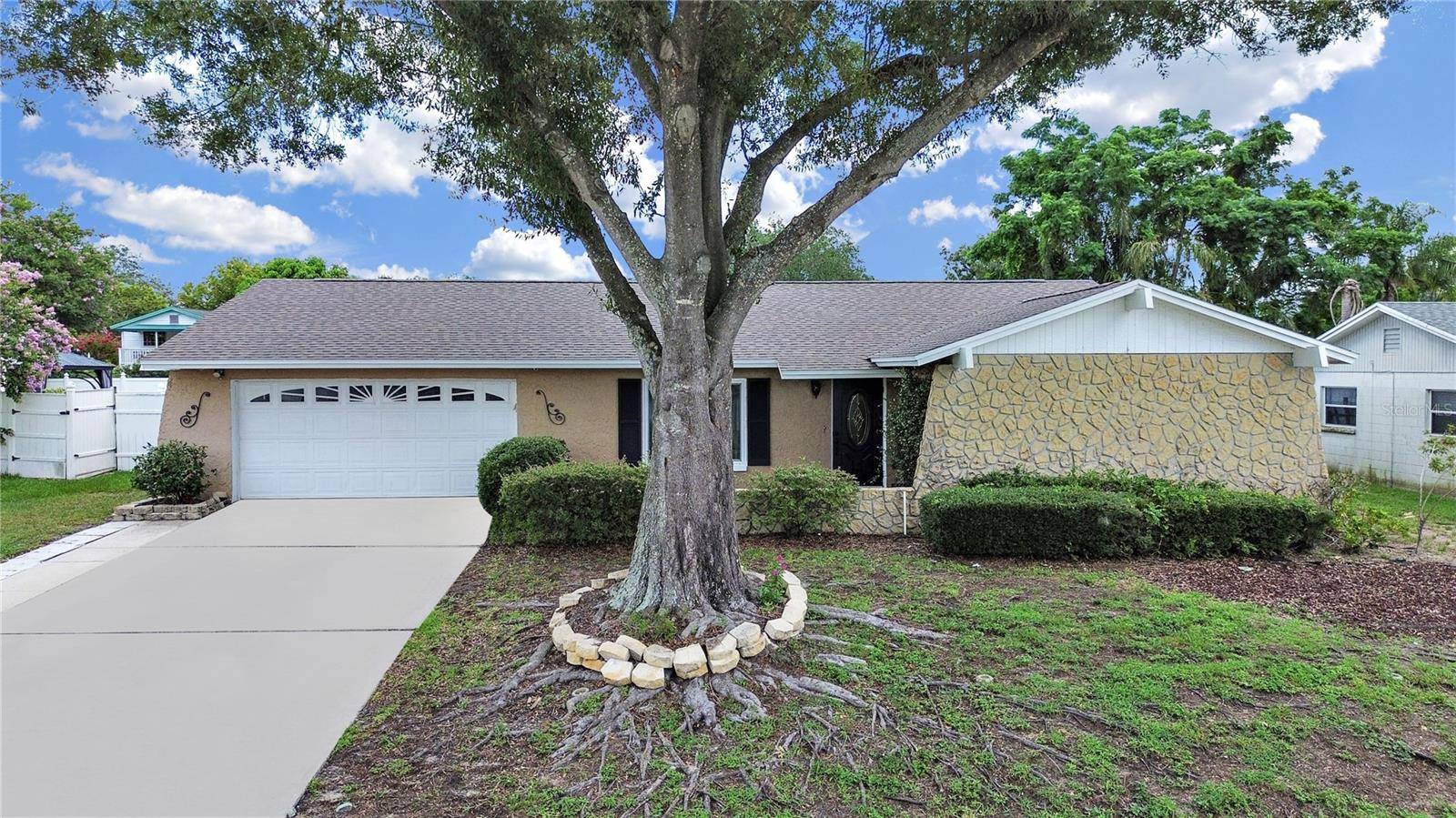 Brandon, FL 33511,2209 KINGSWOOD LN