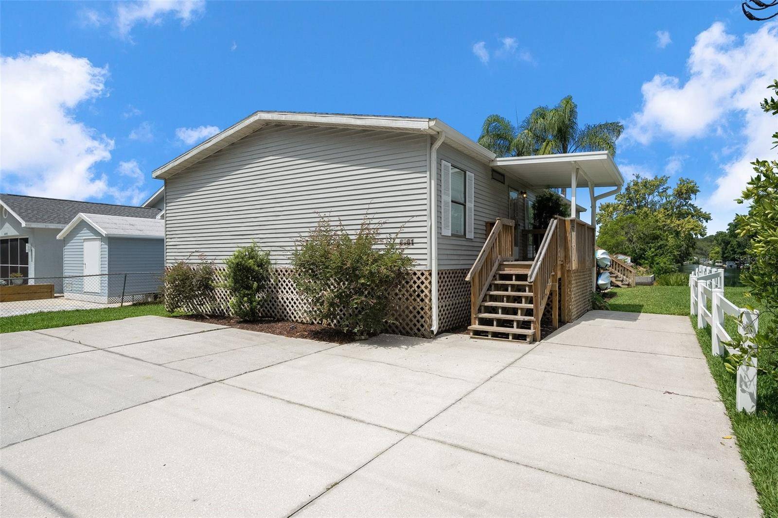 Weeki Wachee, FL 34607,6901 E RICHARD DR