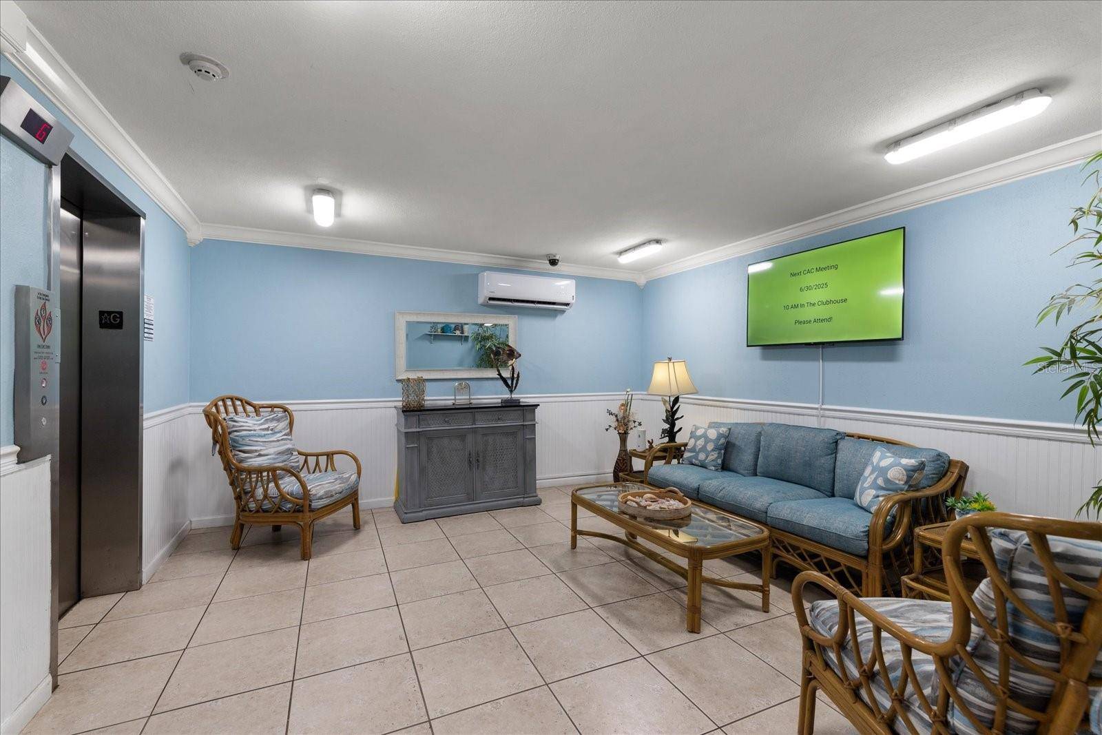 Belleair Bluffs, FL 33770,139 BLUFF VIEW DR #405
