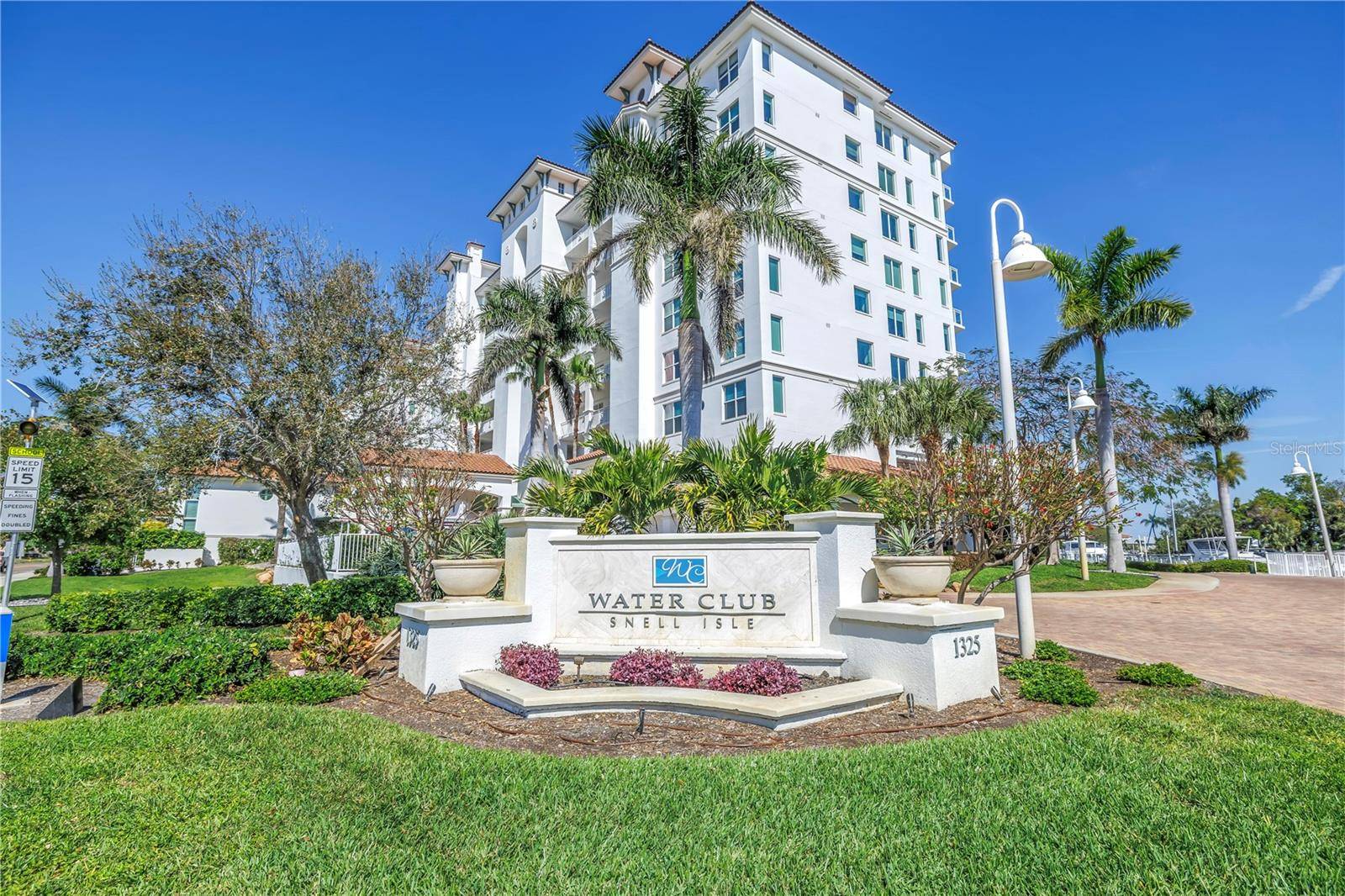 St Petersburg, FL 33704,1325 SNELL ISLE BLVD NE #611