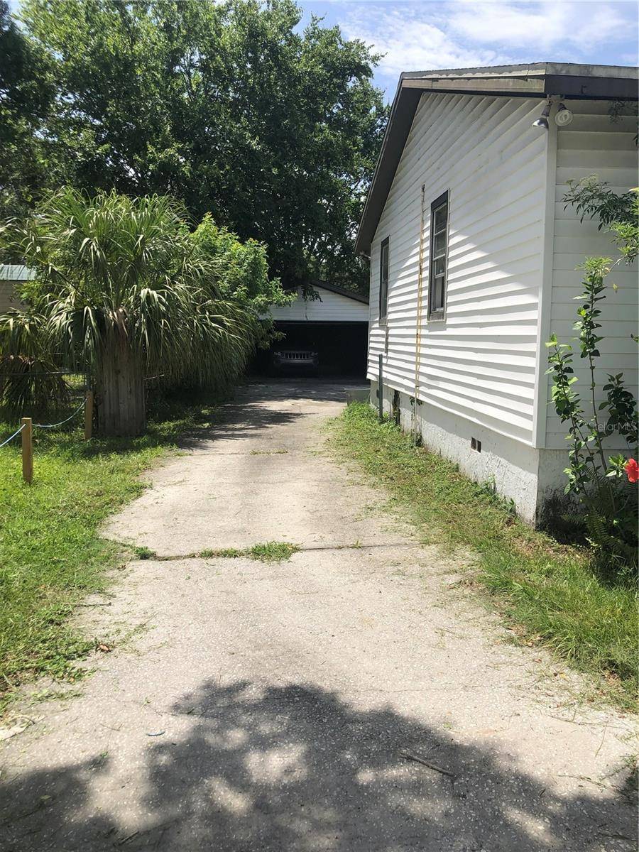 Tampa, FL 33615,6403 ELLIOT DR