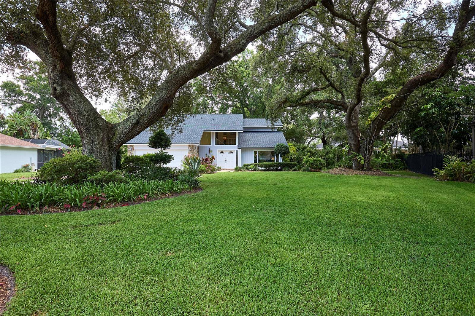 Lutz, FL 33548,15917 DOVER CLIFFE DR
