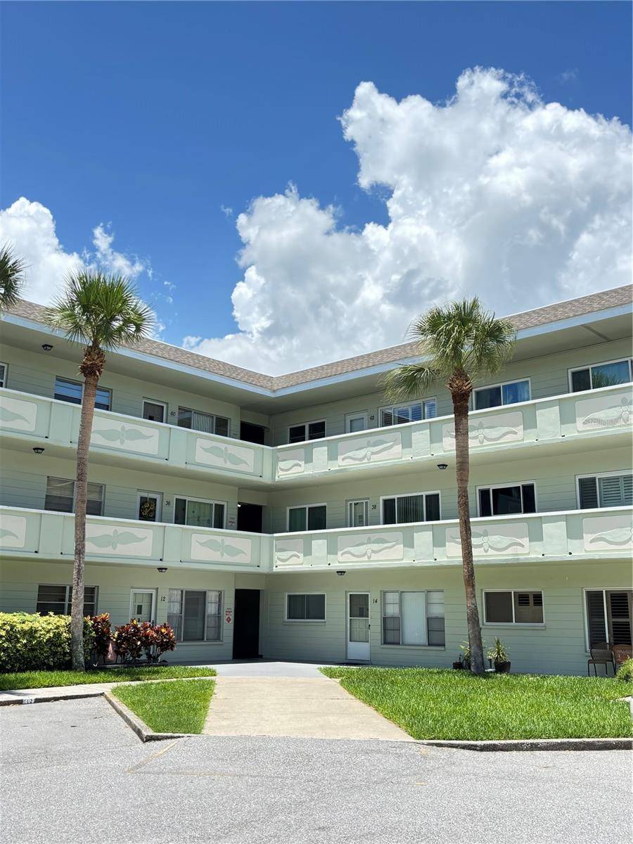 Clearwater, FL 33763,2386 SUMATRAN WAY #44