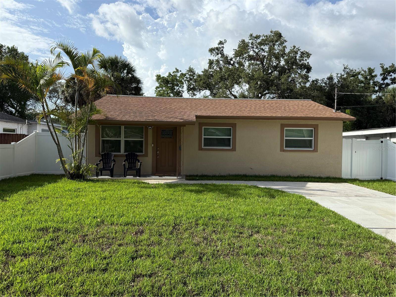 Tampa, FL 33607,1913 W SAINT CONRAD ST