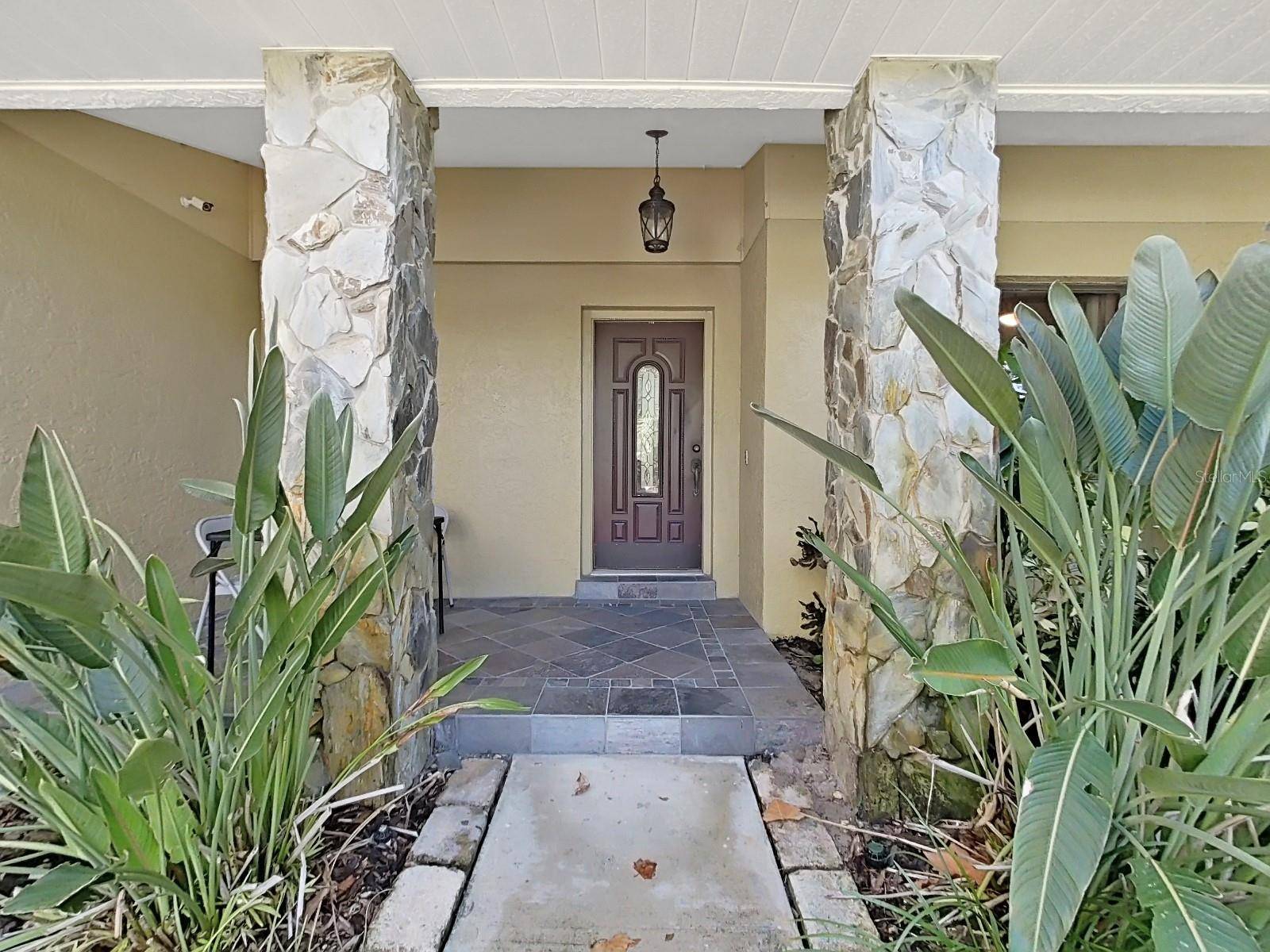 Palm Harbor, FL 34683,852 VILLAGE WAY