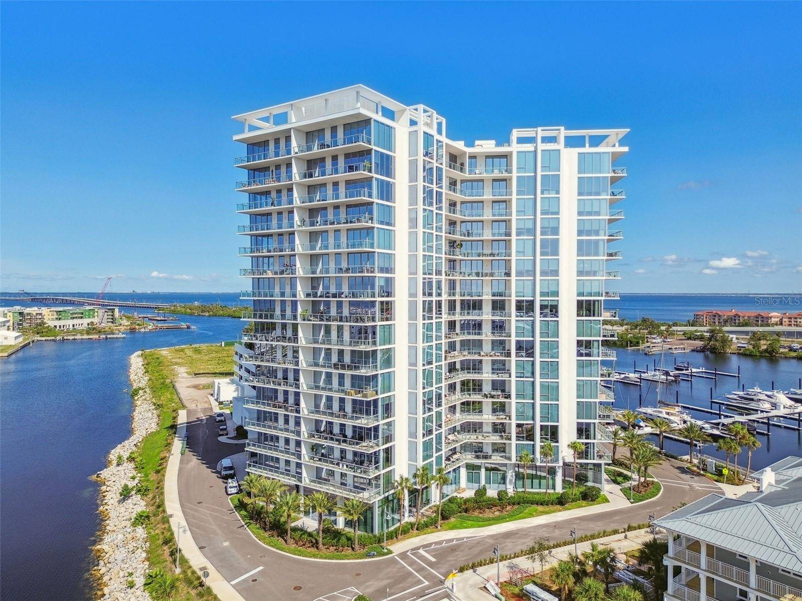 Tampa, FL 33611,5120 MARINA WAY #15005
