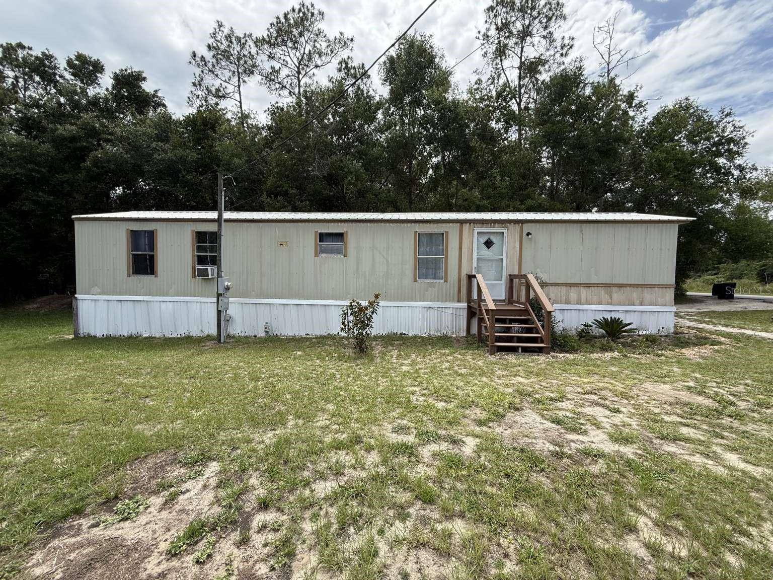 Bronson, FL 32621,245 HARDEE ST