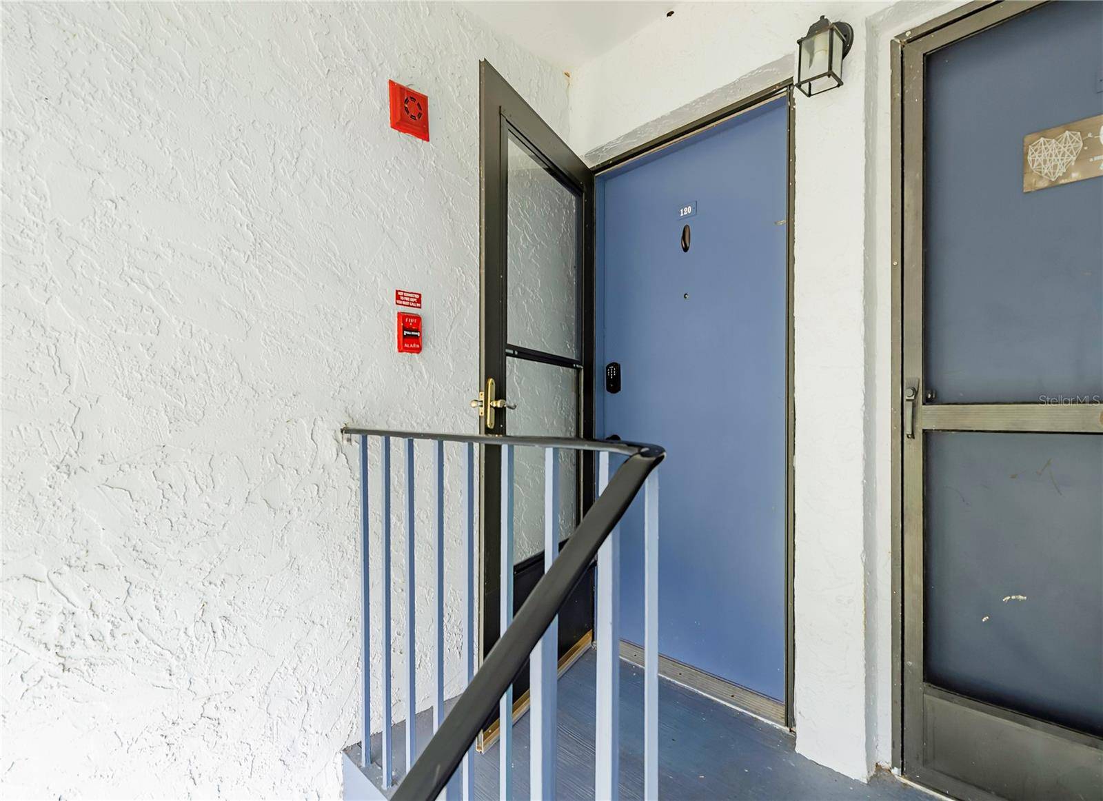 Oldsmar, FL 34677,120 CYPRESS LN #120