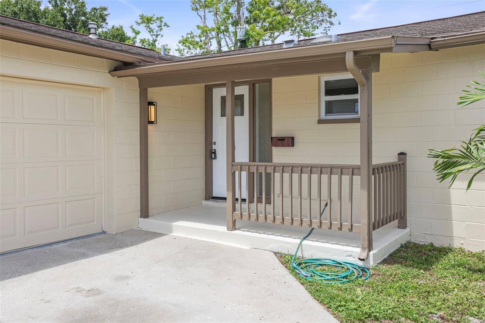Pinellas Park, FL 33782,8860 58TH ST N