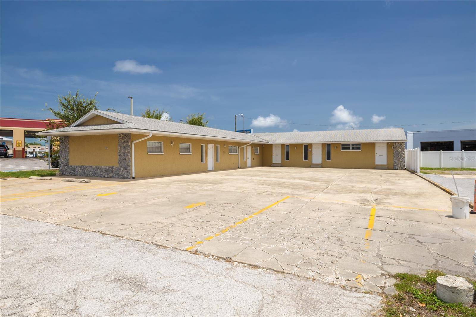 New Port Richey, FL 34652,5147 MARINE Pkwy