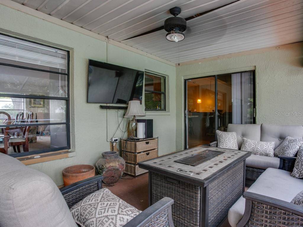Brandon, FL 33511,1610 SANDERLING CT