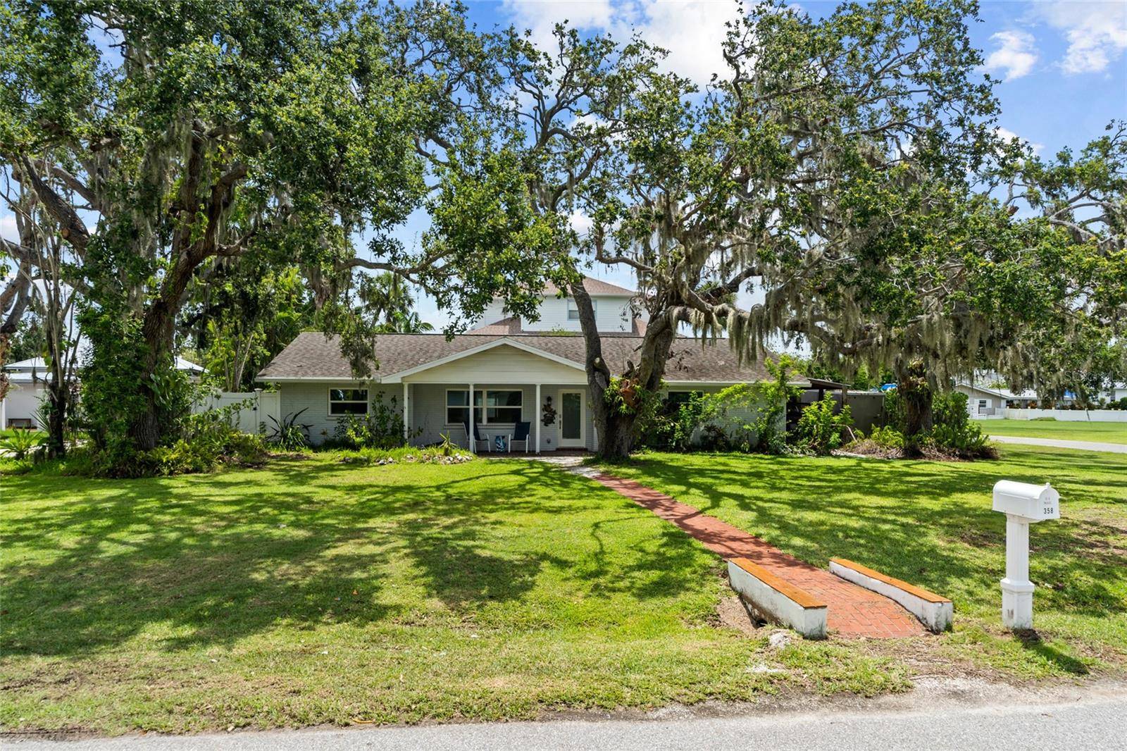 Ellenton, FL 34222,358 HIGHLAND SHORES DR