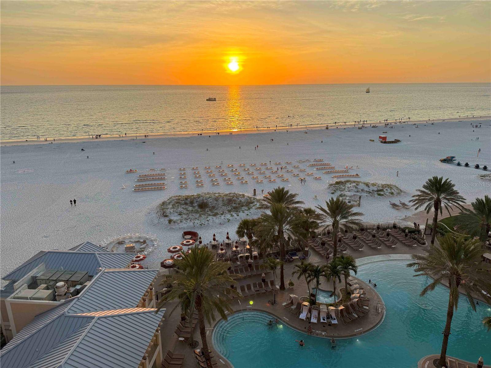 Clearwater Beach, FL 33767,500 MANDALAY AVE #868