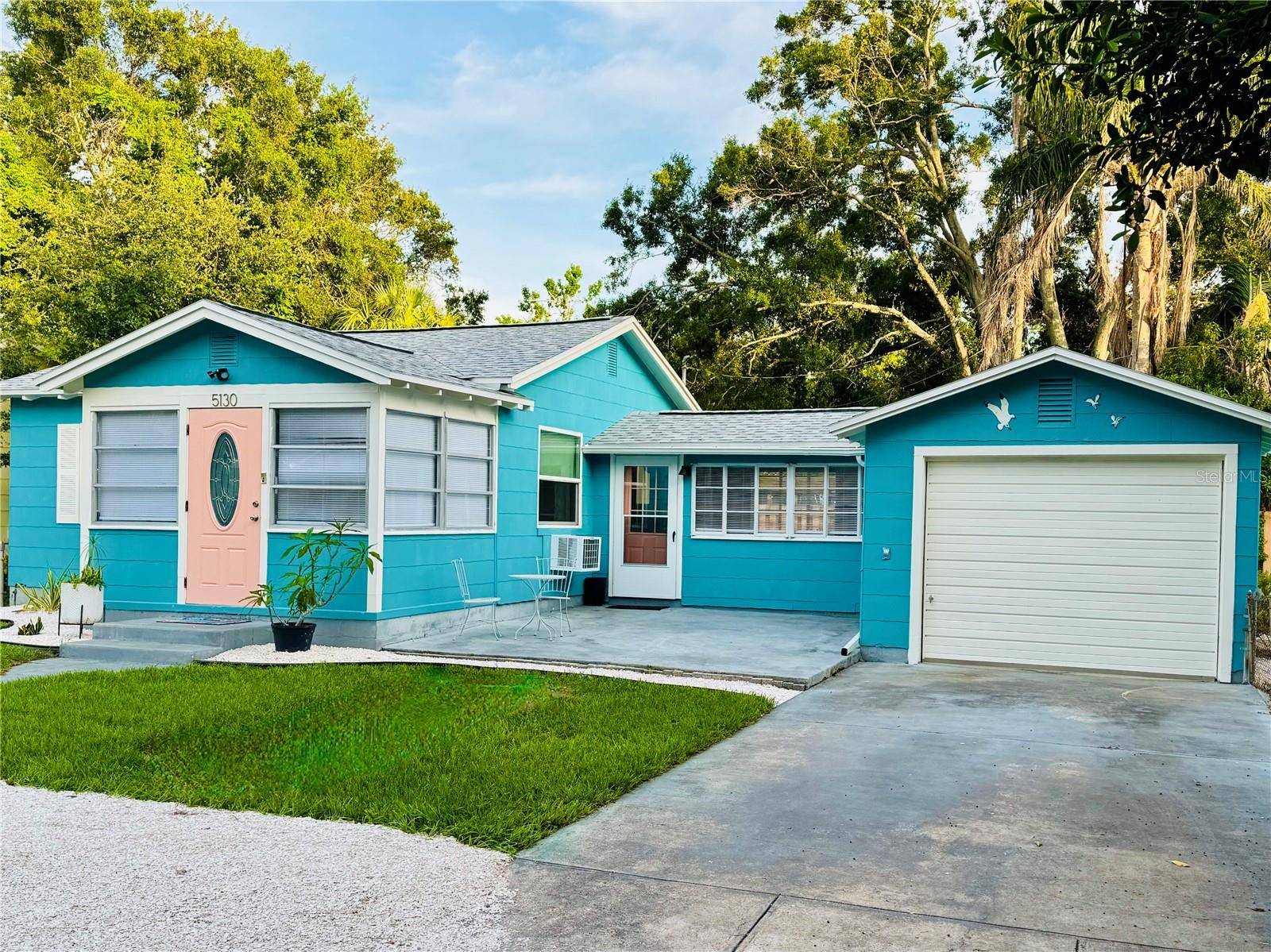 Gulfport, FL 33707,5130 PINE GROVE TER S