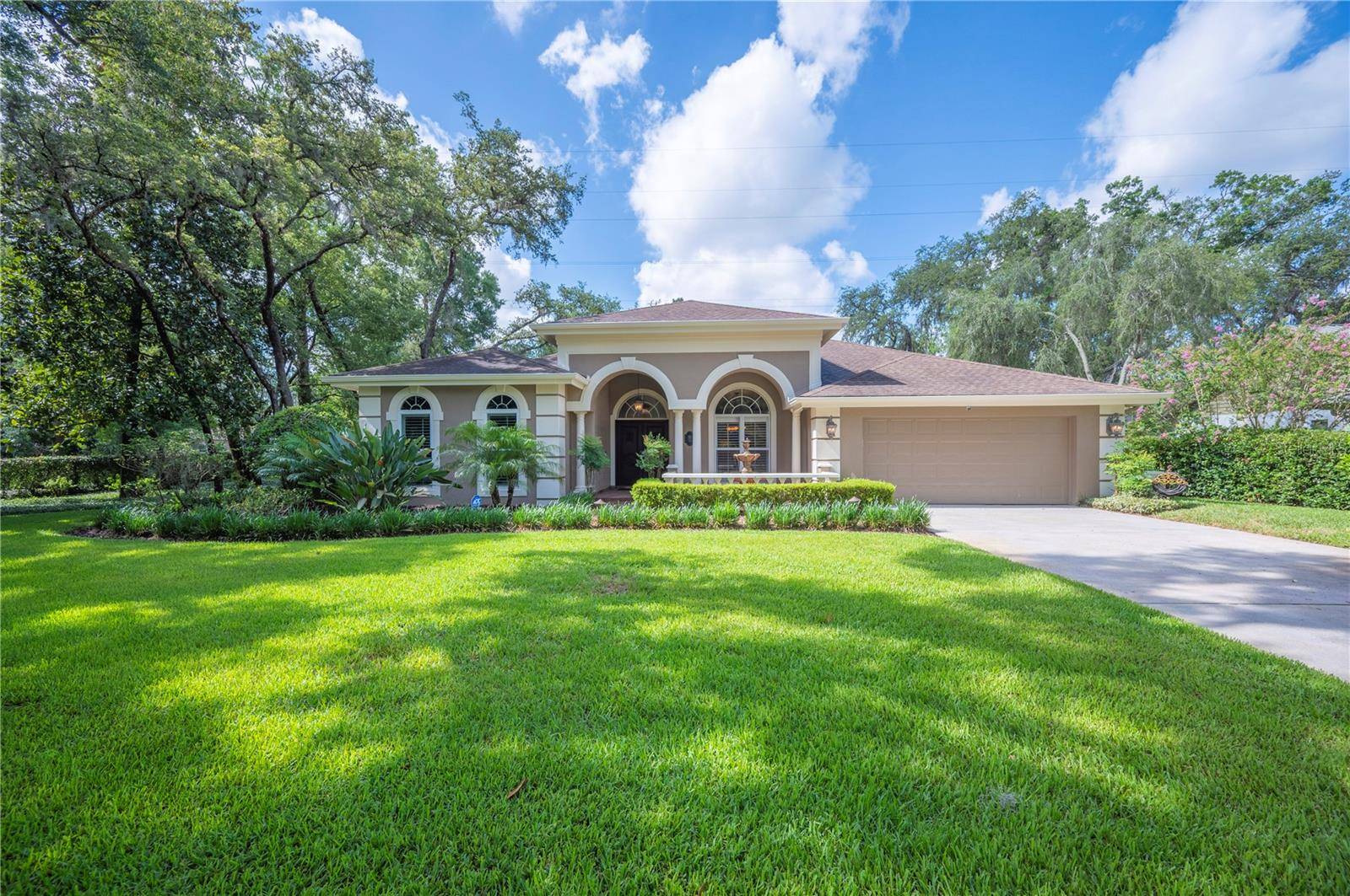 Lutz, FL 33549,511 DUQUE RD