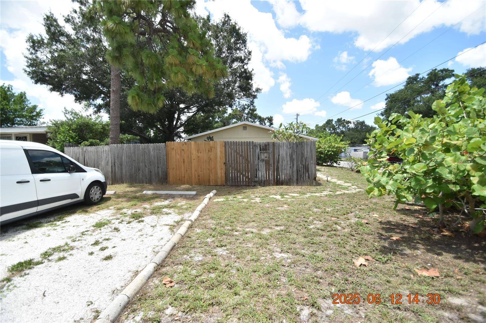 St Petersburg, FL 33713,3310 33RD ST N