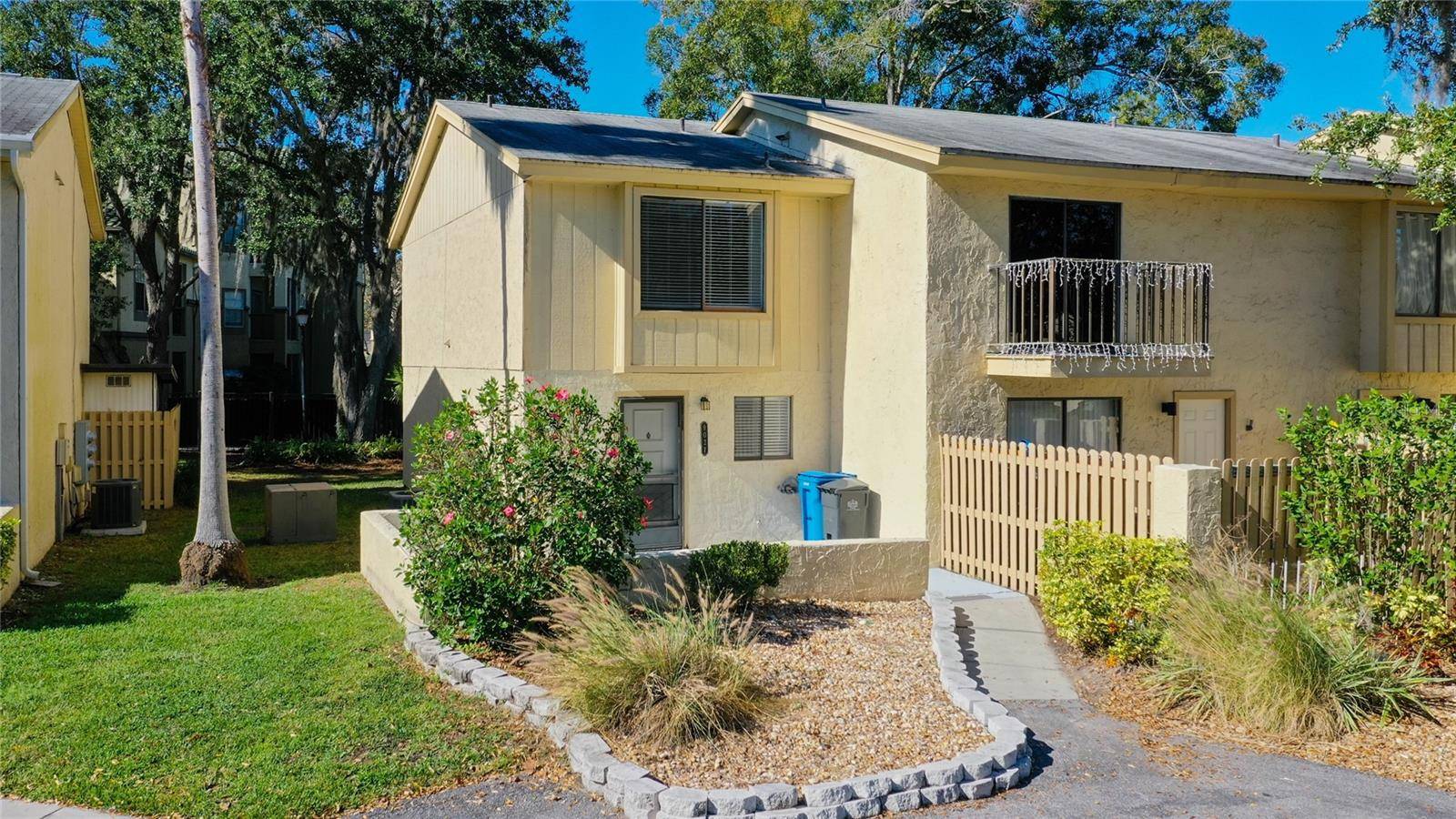 Tampa, FL 33647,9027 PEBBLE CREEK DR