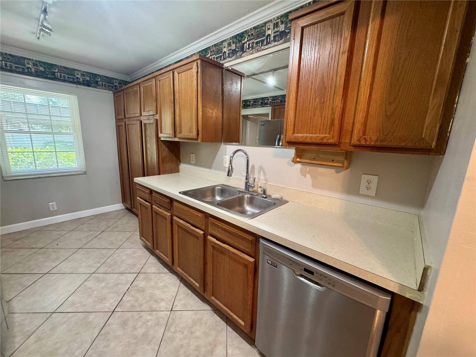 Seminole, FL 33777,8799 BARDMOOR BLVD #103