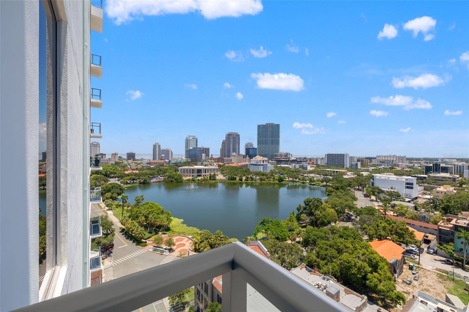 St Petersburg, FL 33701,777 3RD AVE N #1406