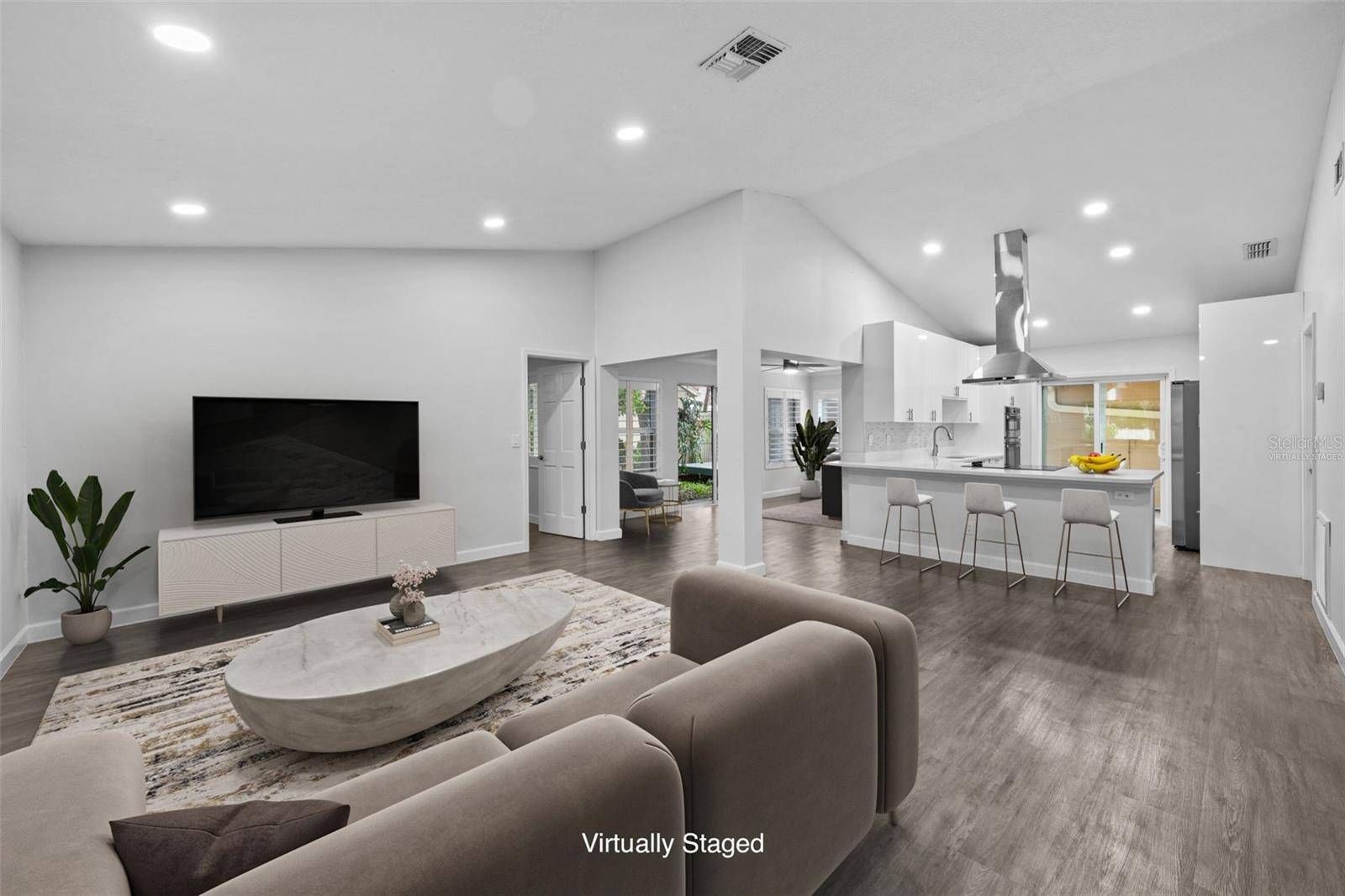 St Petersburg, FL 33703,490 ST TROPEZ CIR NE