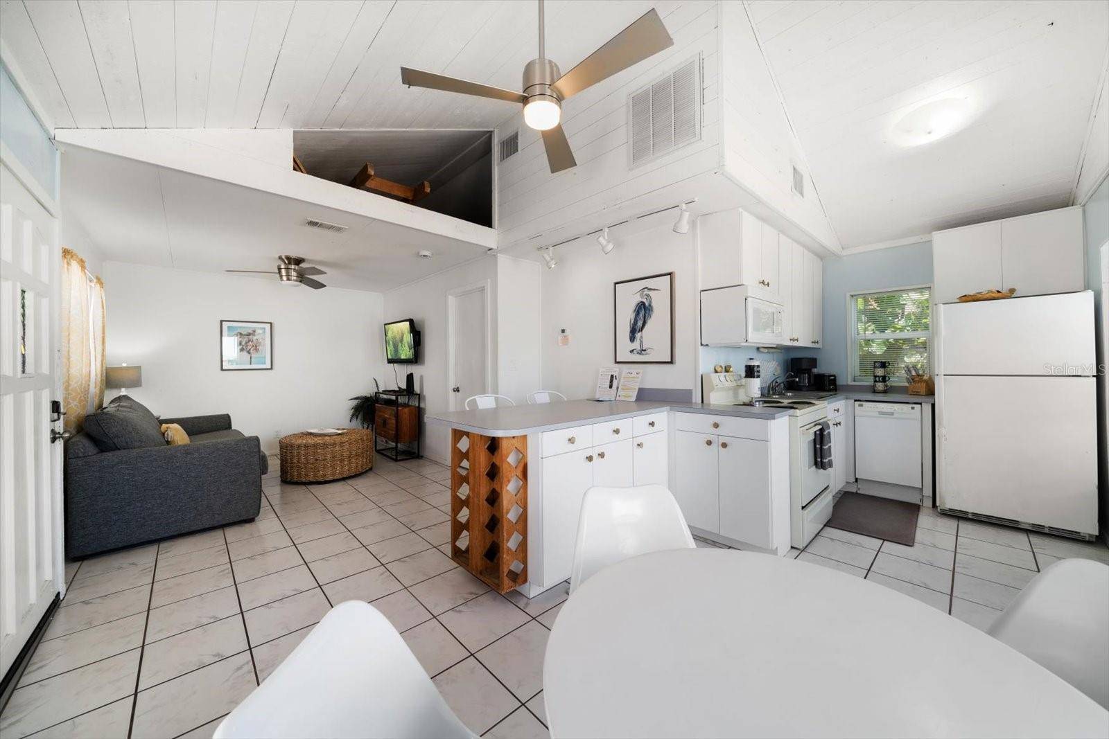 Indian Rocks Beach, FL 33785,960 GULF BLVD #5