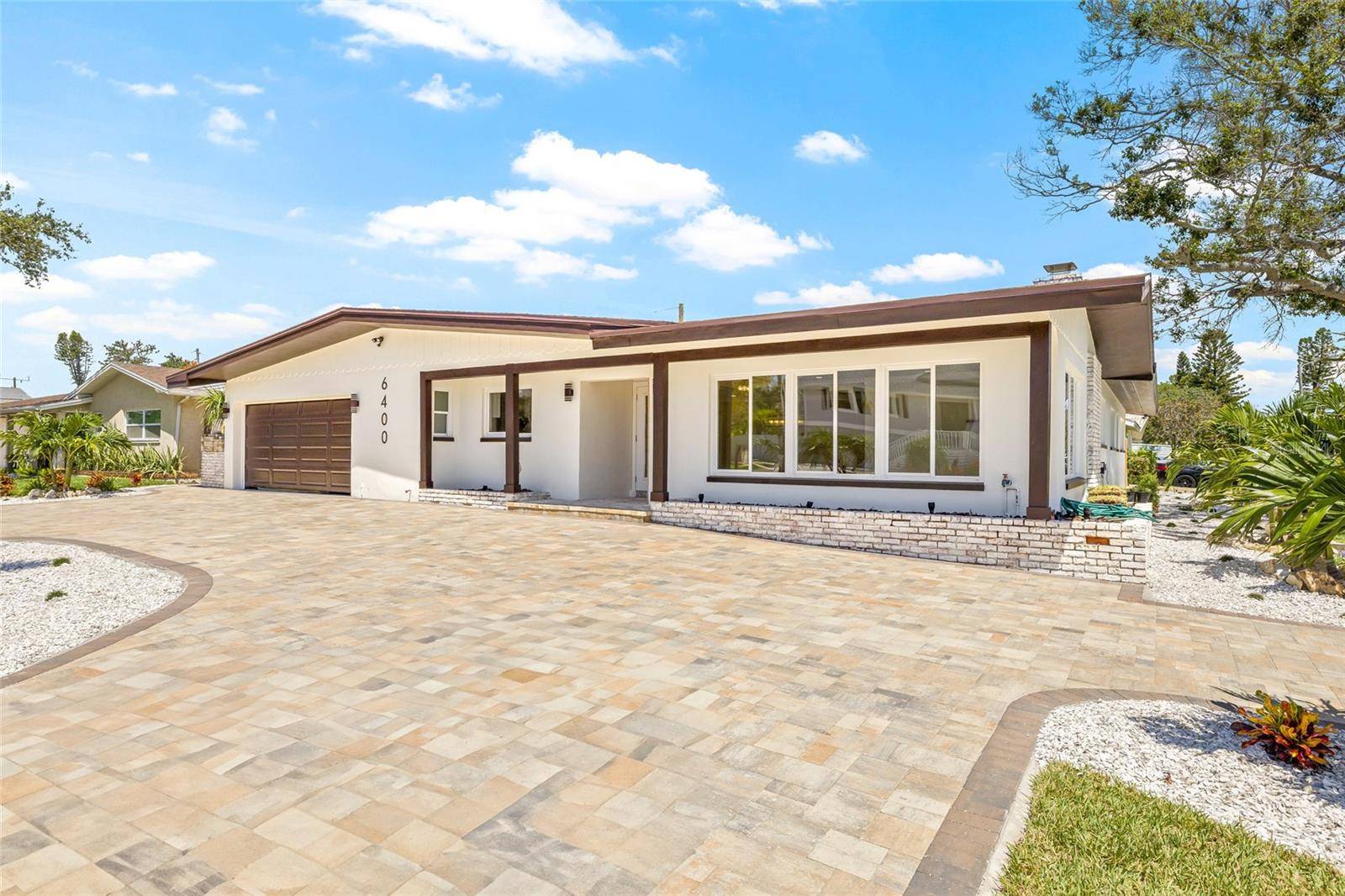 St Petersburg, FL 33707,6400 MOCKINGBIRD WAY S