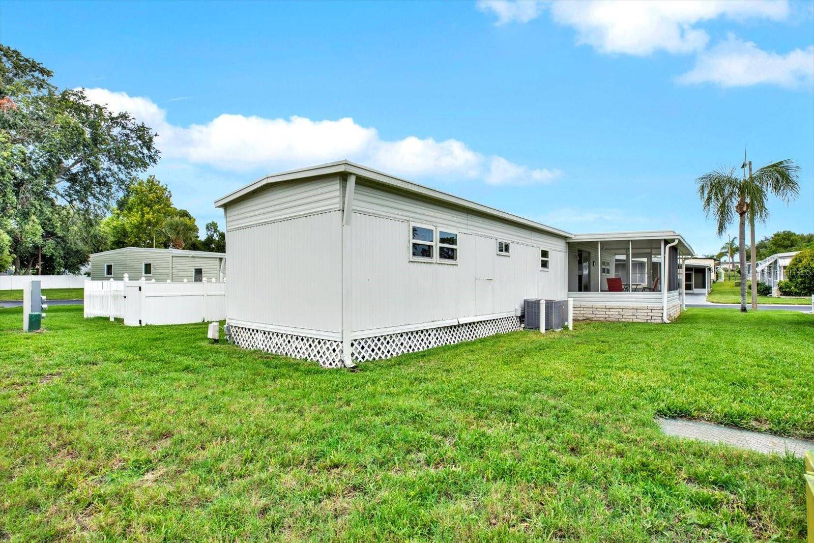 Tarpon Springs, FL 34689,39820 US HIGHWAY 19 N #191