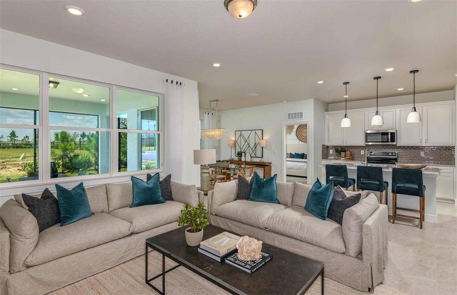 Thonotosassa, FL 33592,9724 REDWOOD HEIGHTS LOOP