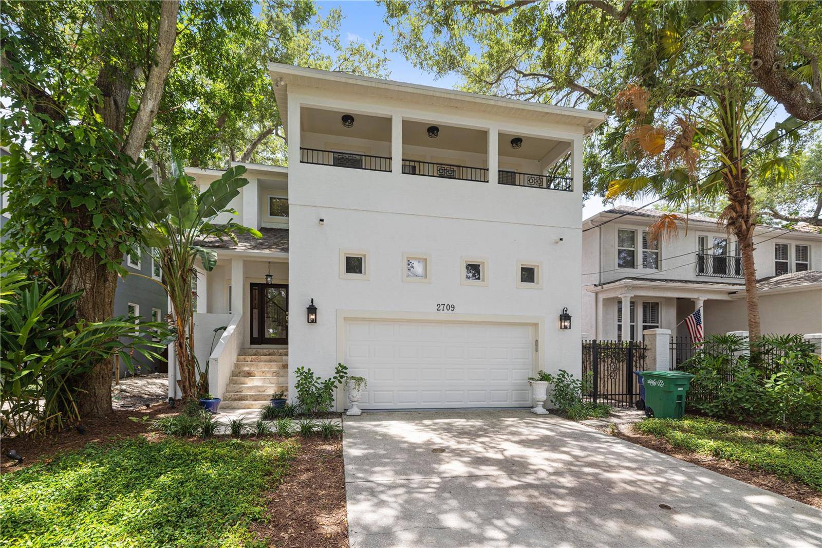 Tampa, FL 33611,2709 W BAY AVE