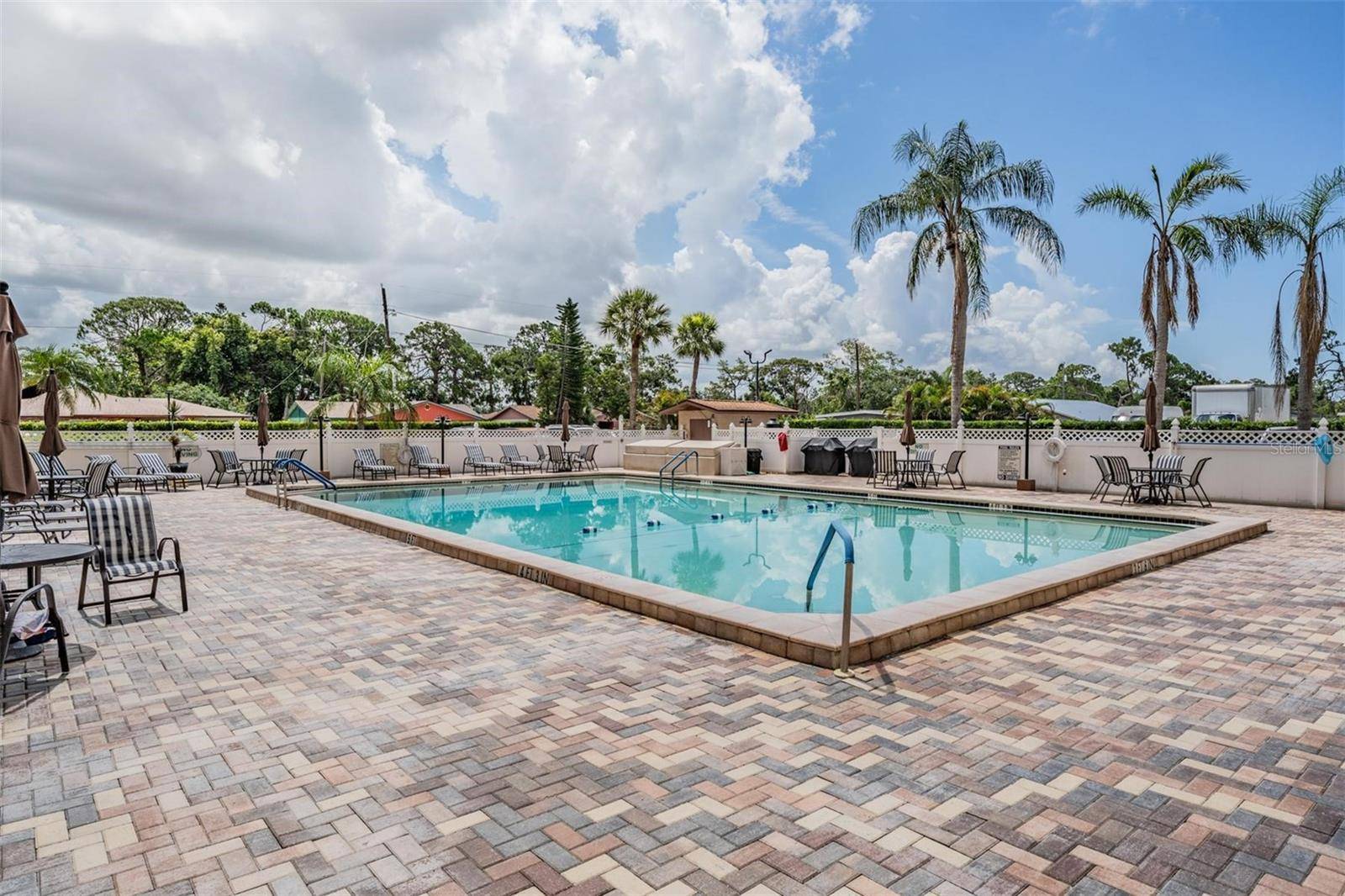 Bradenton, FL 34205,2901 26TH ST W #301
