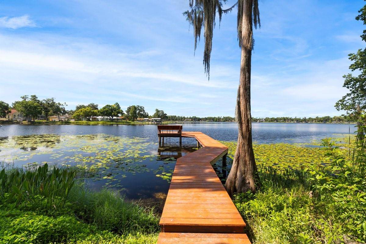 Lutz, FL 33548,523 2ND AVE SW