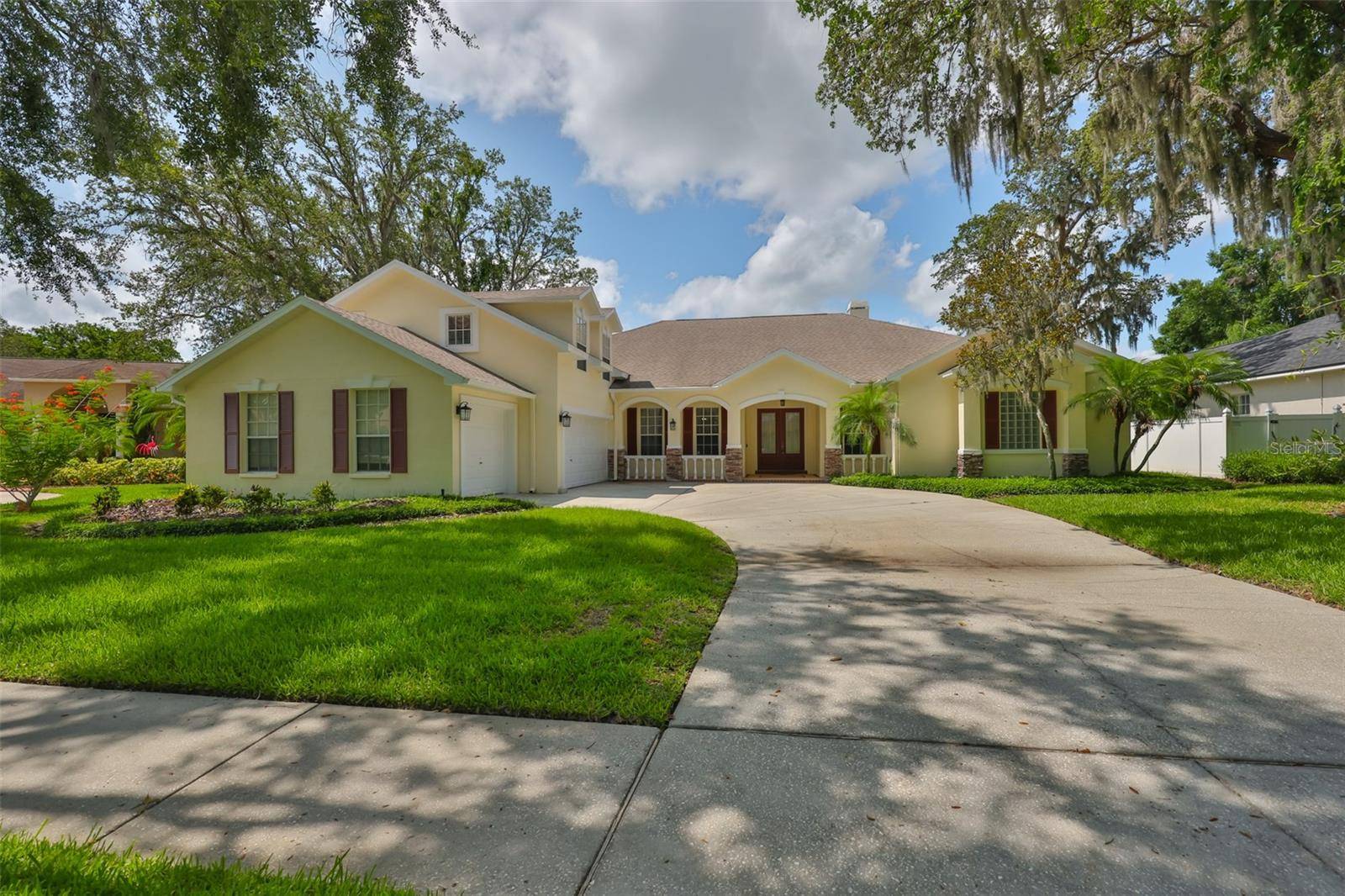 Valrico, FL 33596,2535 REGAL RIVER RD