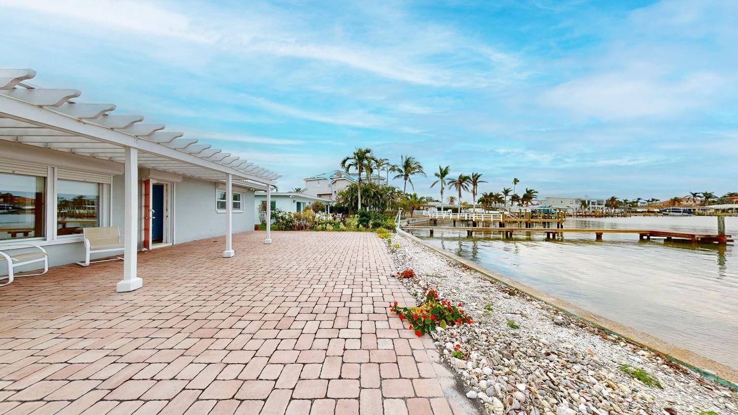 North Redington Beach, FL 33708,179 BATH CLUB BLVD N