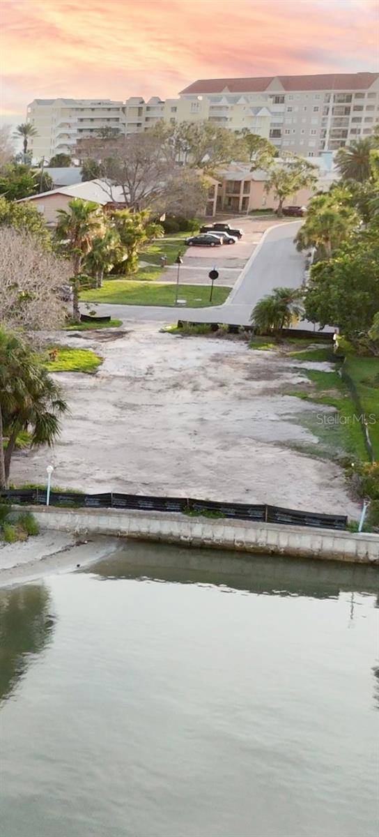 North Redington Beach, FL 33708,179 BATH CLUB BLVD N