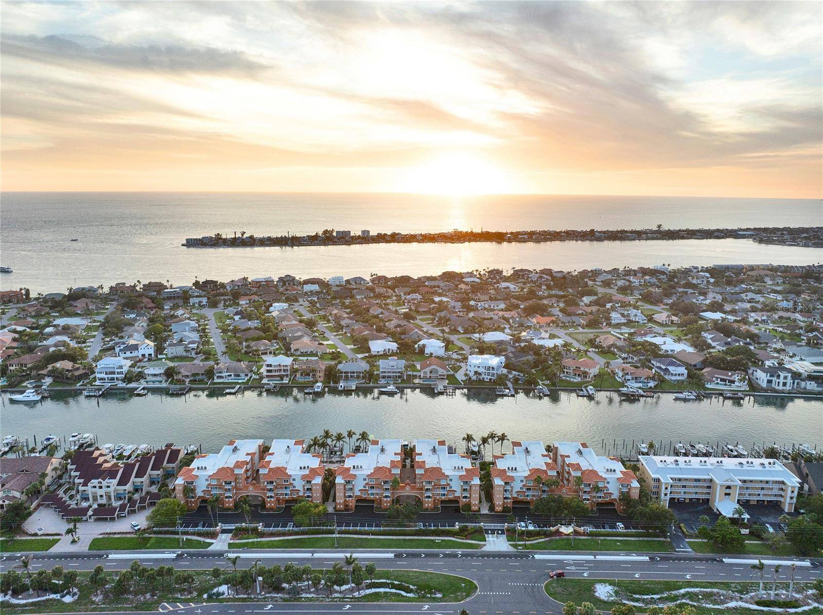 Tierra Verde, FL 33715,610 PINELLAS BAYWAY S #5202