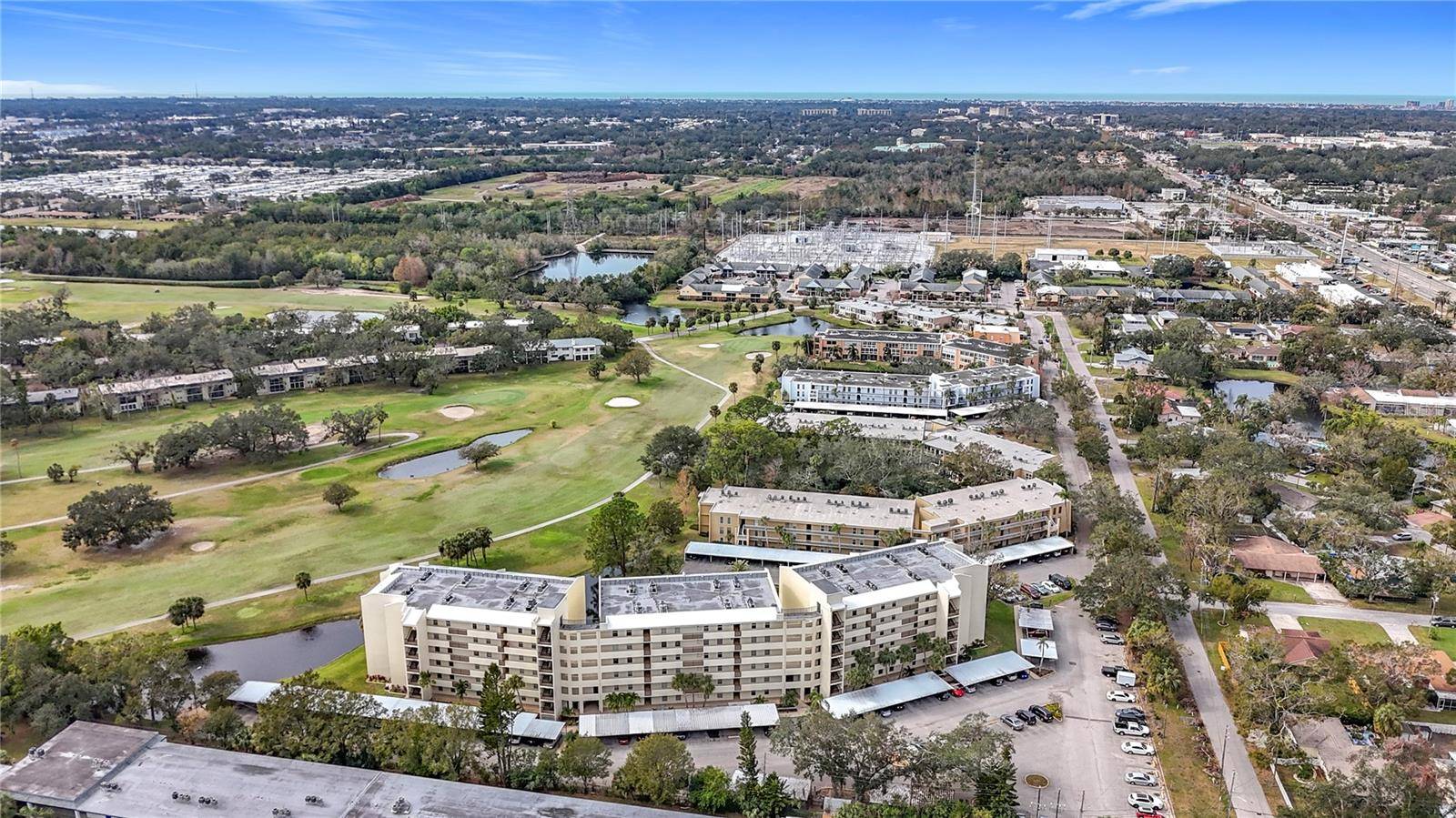 Largo, FL 33771,225 COUNTRY CLUB DR #1506