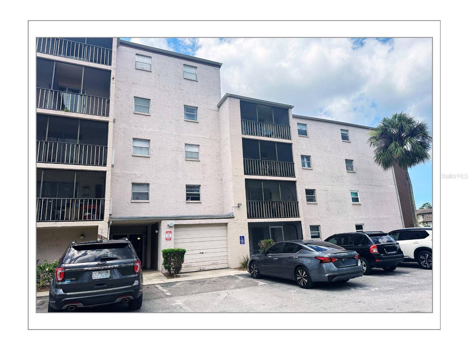 Port Richey, FL 34668,5541 BAY BLVD #303
