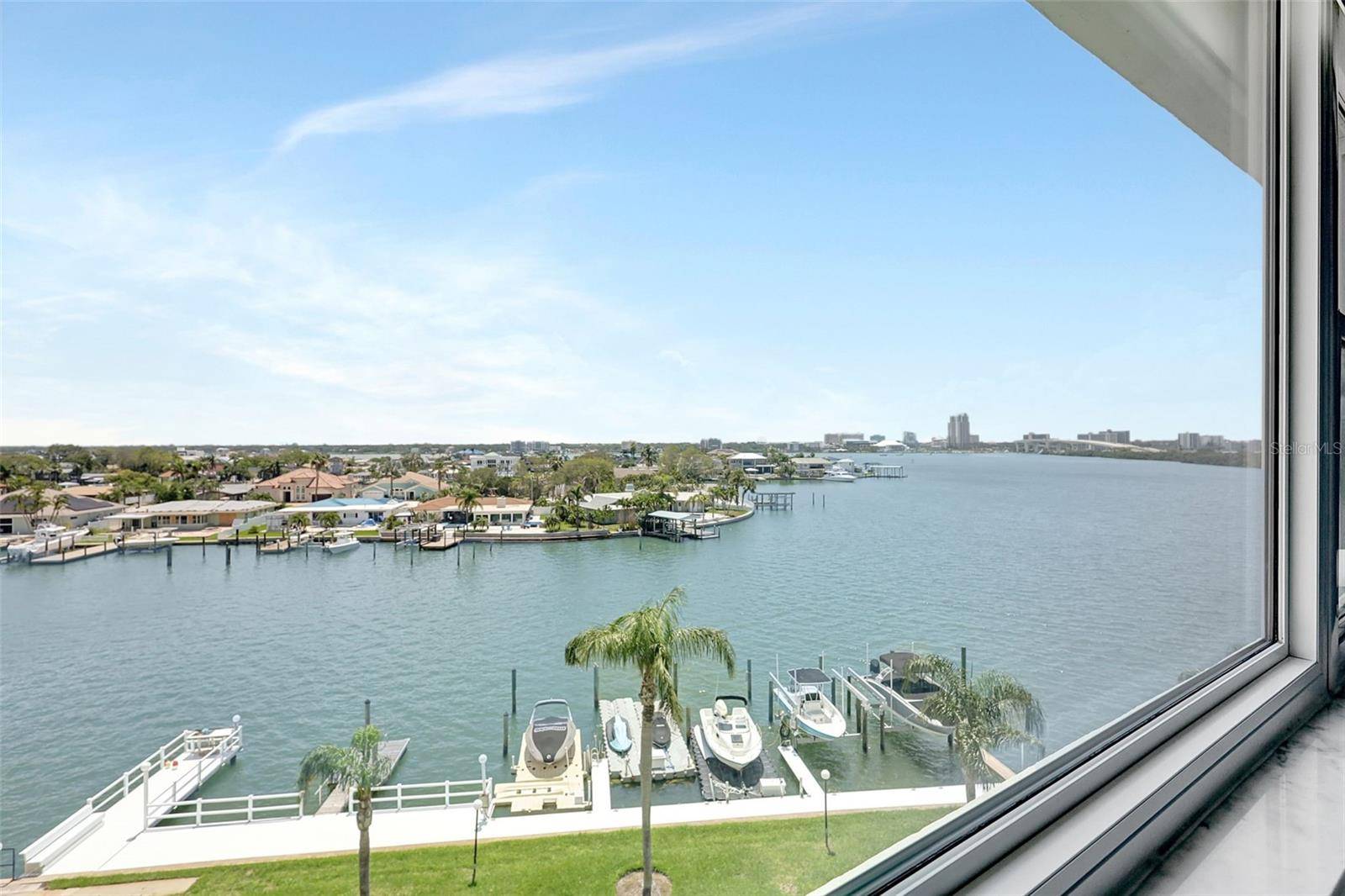 Clearwater Beach, FL 33767,31 ISLAND WAY #406