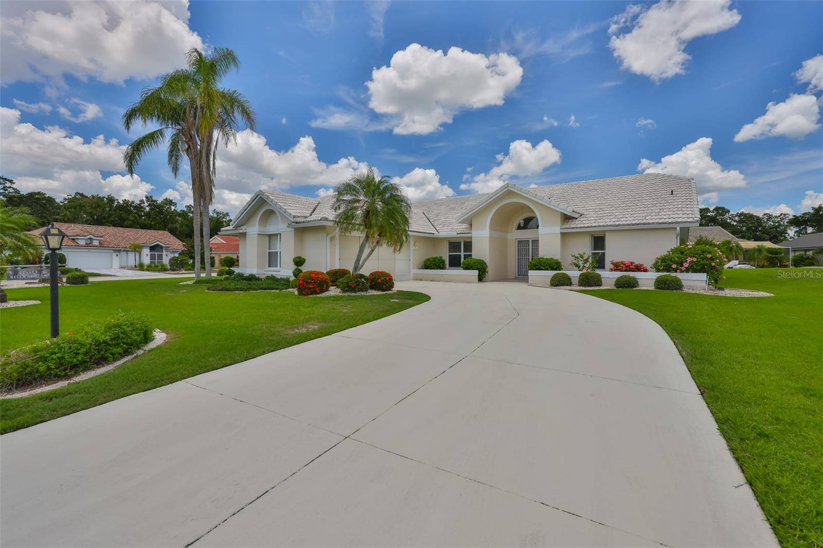 Sun City Center, FL 33573,602 DEEP LAKE LN