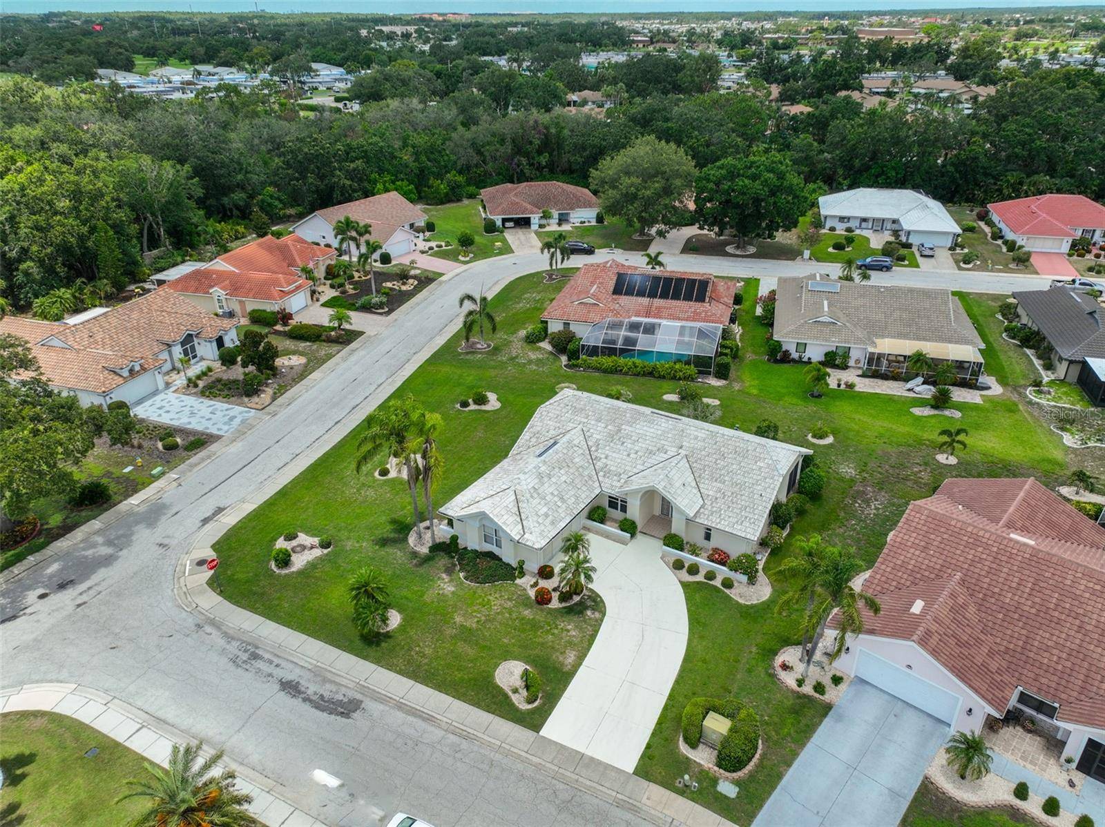 Sun City Center, FL 33573,602 DEEP LAKE LN