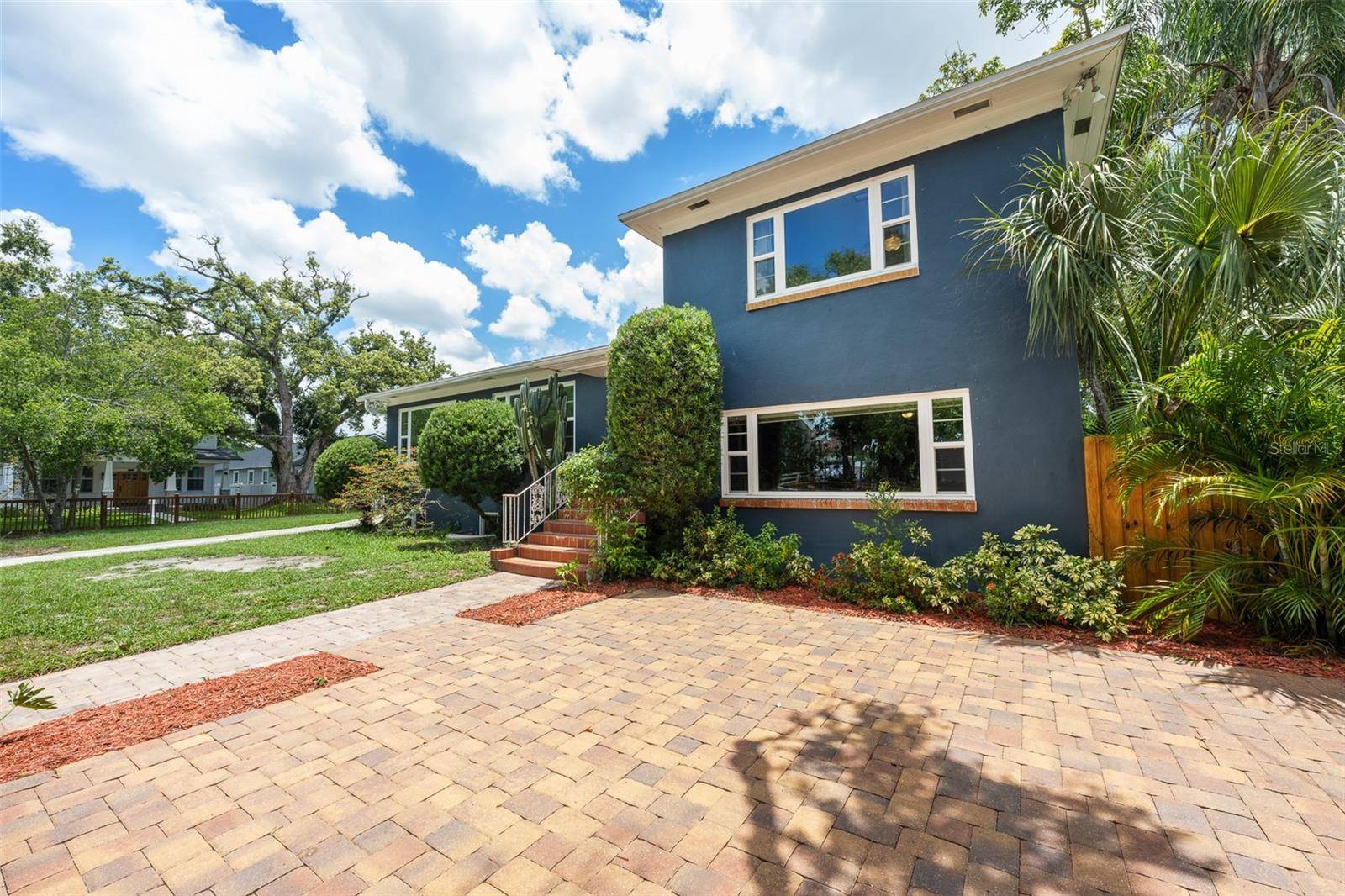 Tampa, FL 33602,2819 N CENTRAL AVE