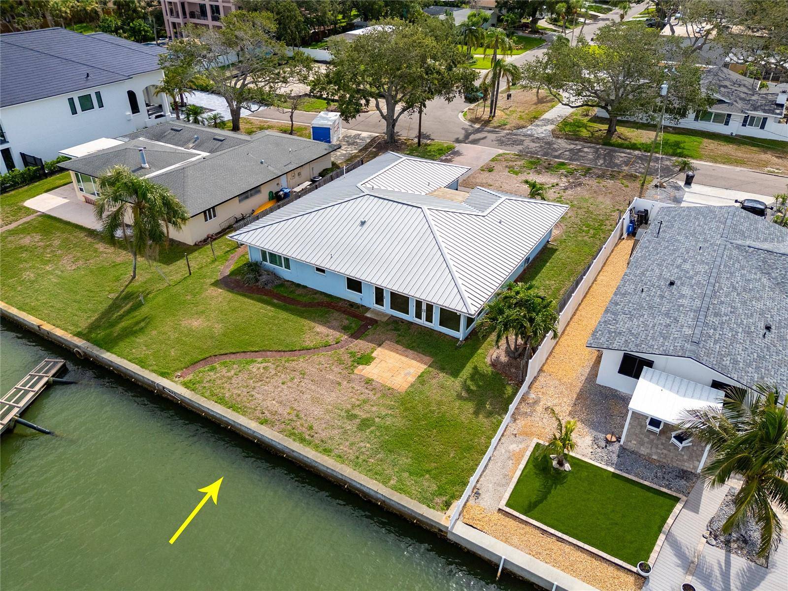 St Petersburg, FL 33710,3290 SUNSET DR N