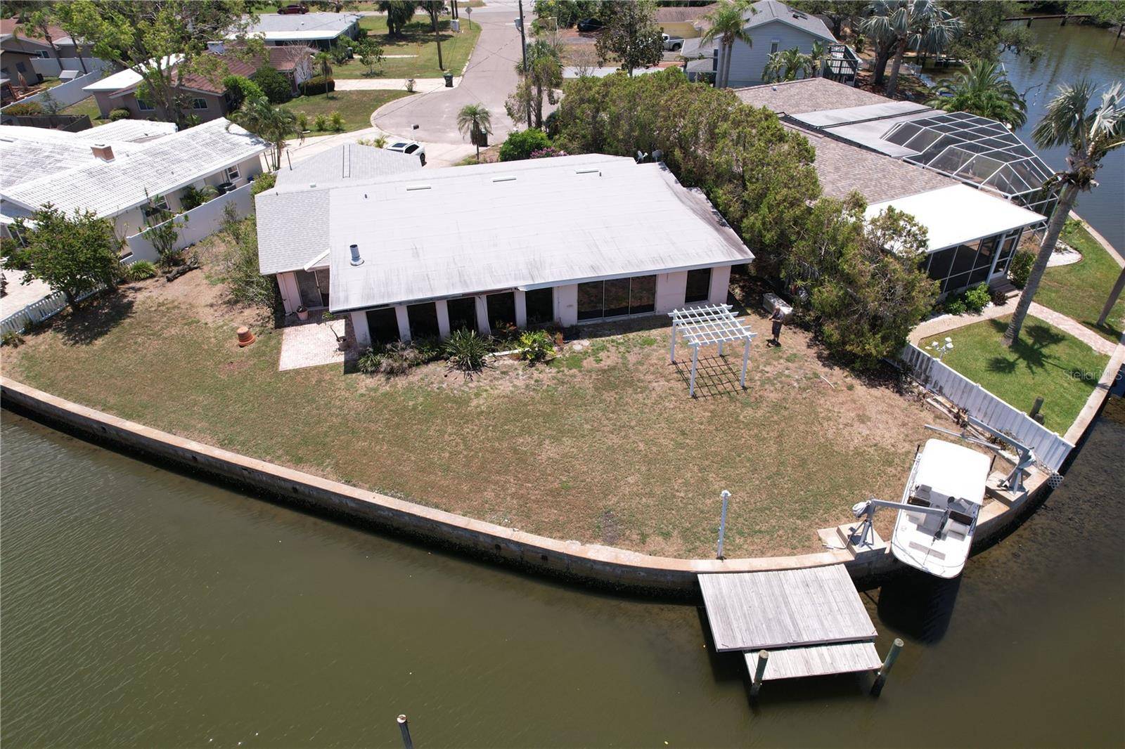 Largo, FL 33774,3995 SOUTH CIR