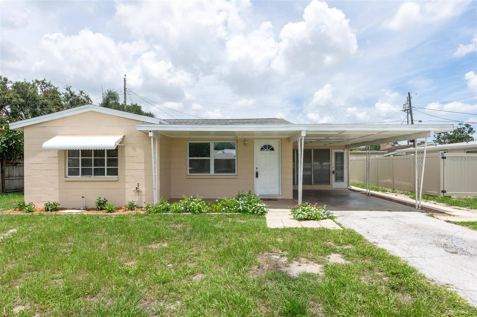 St Petersburg, FL 33709,5221 48TH AVE N