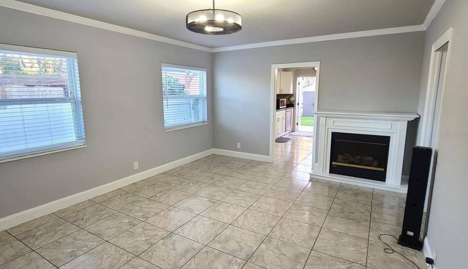 Tampa, FL 33607,2306 W SAINT JOSEPH ST #Main