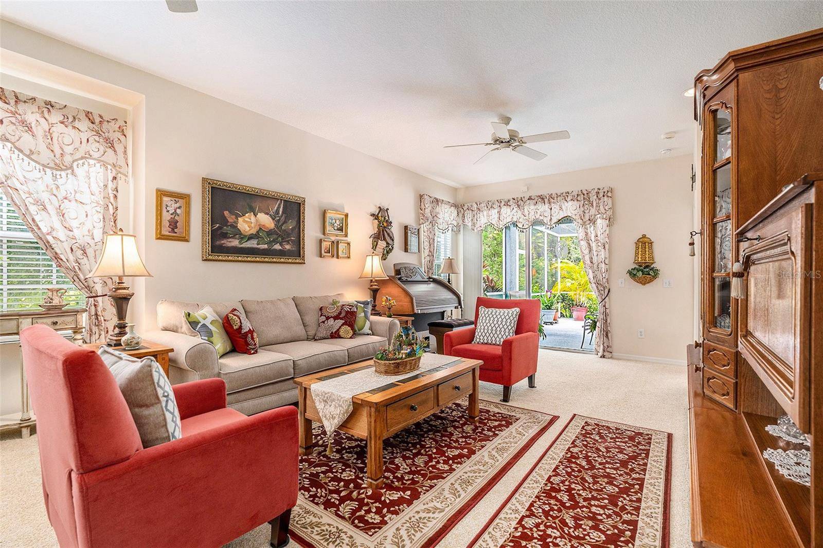 Lithia, FL 33547,6041 SANDHILL RIDGE DR